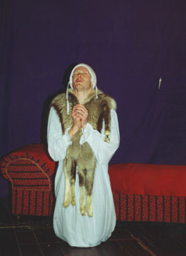Volpone Praying photo (c) The Bacchanals